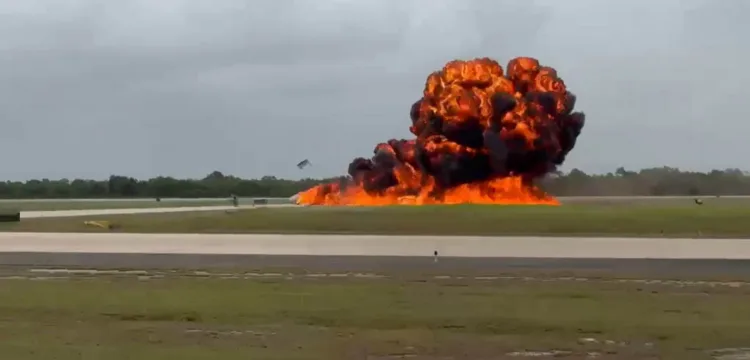 Mueren piloto y copiloto tras accidentarse avión en La Romana Mueren piloto y copiloto tras accidentarse avión en la romana
