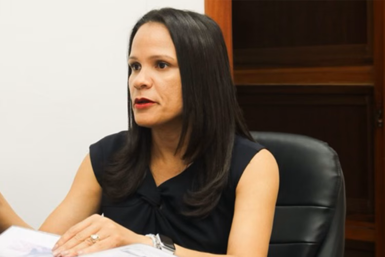 Juramentan nuevas autoridades en los hospitales de la mujer y padre billini