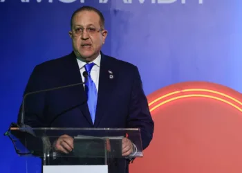 Ministro de hacienda presentará paquete de medidas para estimular el crecimiento de la economía dominicana