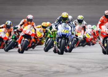 Vinales will be as tough for rossi as lorenzo - suzuki motogp boss