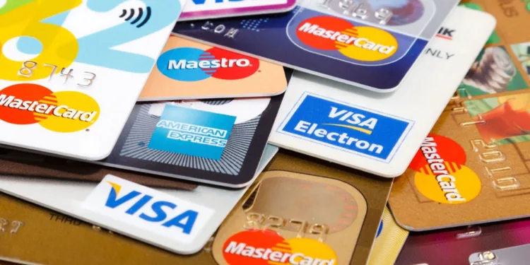 Las tarjetas de crédito son herramientas clave, pero requieren uso inteligente