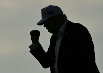 Trump resta importancia a reporte sobre supuesto espionaje chino a favor de irán