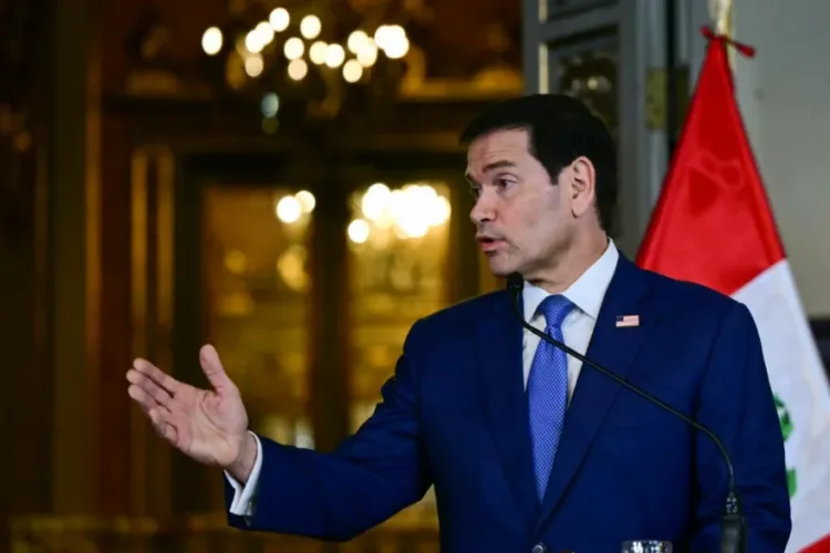 Estados unidos impone restricciones de visado a sudafricanos en medio de tensiones con pretoria