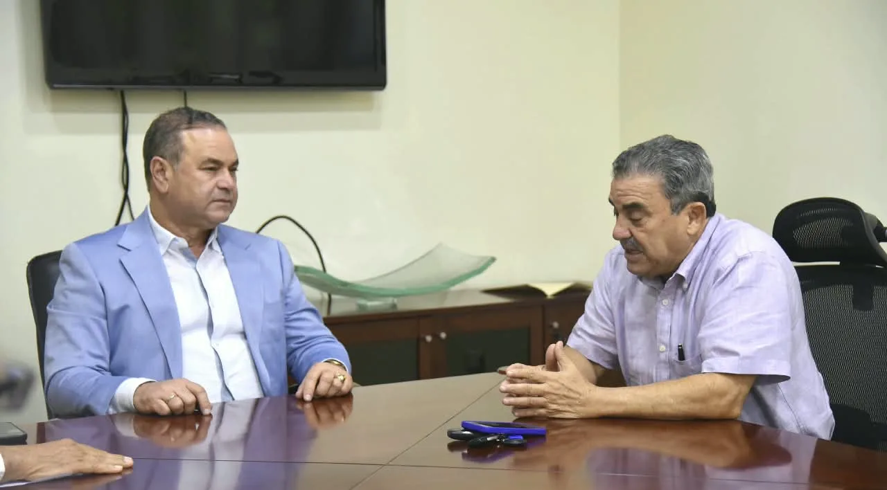 Porcicultores plantean a agricultura preocupación por precios e importaciones