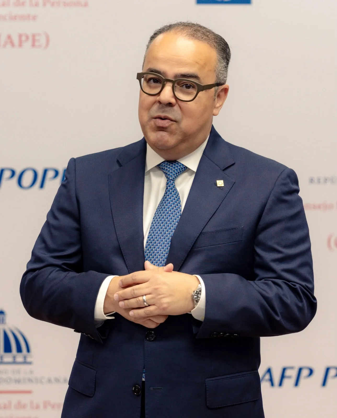 Afp popular y conape firman convenio en favor de la población adulta mayor