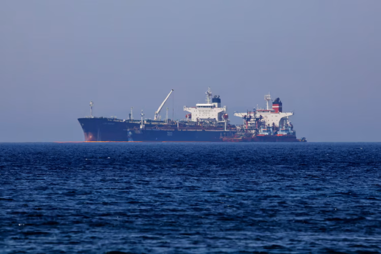 Irán agota sus reservas de petróleo almacenadas en buques tras el bloqueo naval de estados unidos