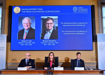 Robert e. Hall y michael woodford reciben el nobel de economía 2026