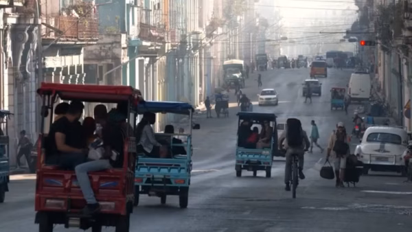 Cuba reduce de 419 a 11 las salidas diarias de autobuses interprovinciales